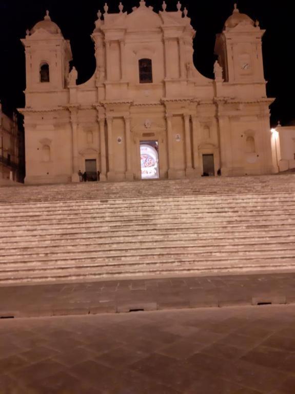 La Casa Re Basuli Villa Noto Kültér fotó